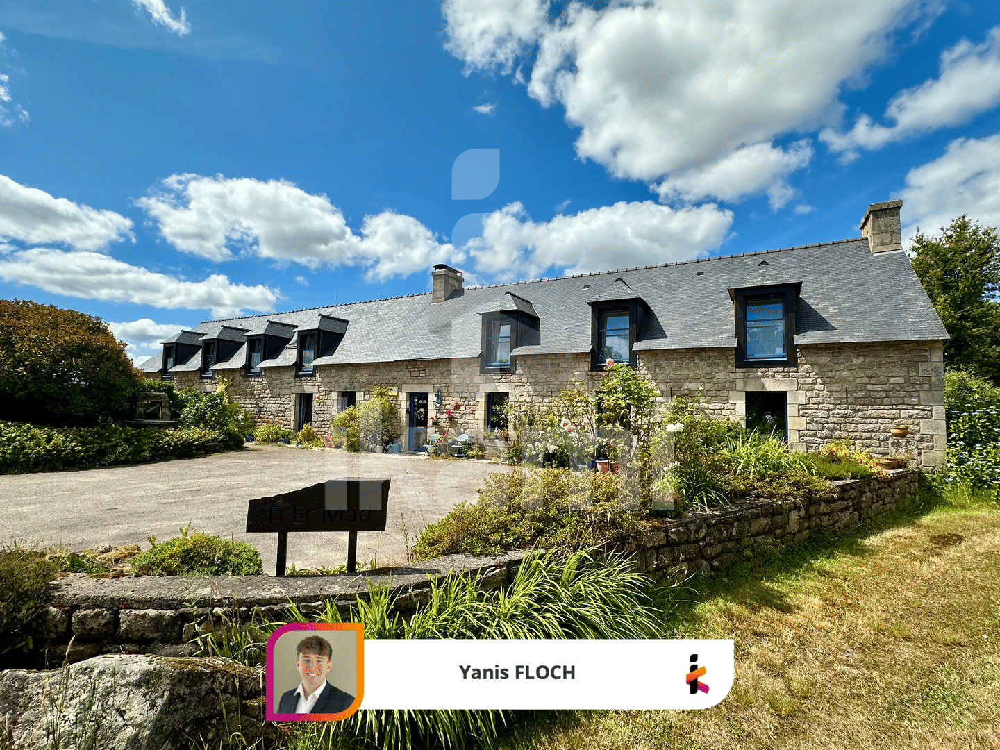 Maison 9 pièces 323 m² · à Kernascléden · 323 m² · 450 000 €