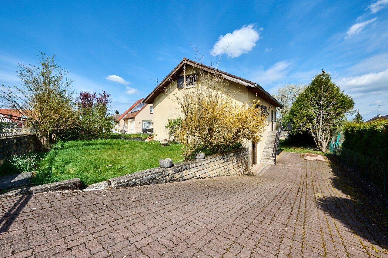 Maison 5 pièces 120 m² · à Magny-sur-Tille · 120 m² · 250 000 €