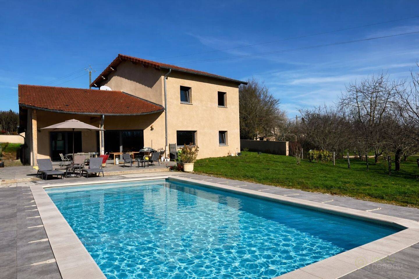Maison 8 pièces 154 m² · à Fleury-la-Montagne · 154 m² · 425 000 €