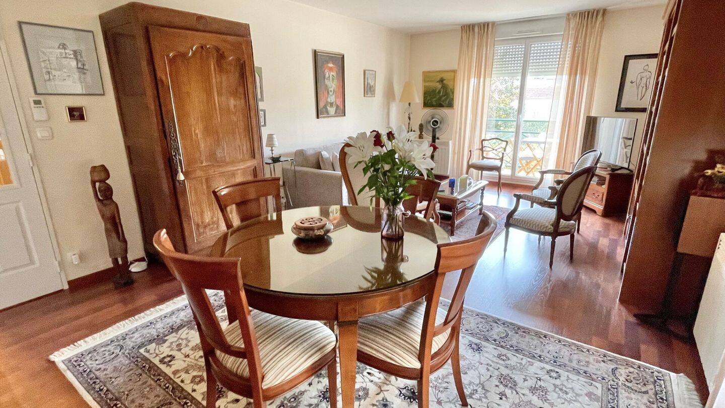 Appartement 3 pièces 81 m² · à Saint-Cyr-sur-Loire · 80,8 m² · 280 000 €