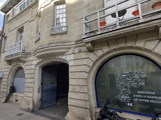 Parking à louer 218 € Bordeaux 33000