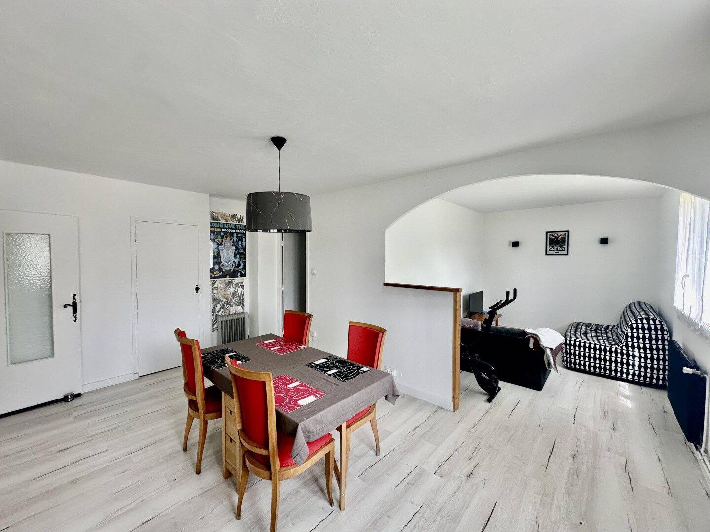 Appartement 4 pièces 57 m² · à Bagnols-sur-Cèze · 57 m² · 74 000 €