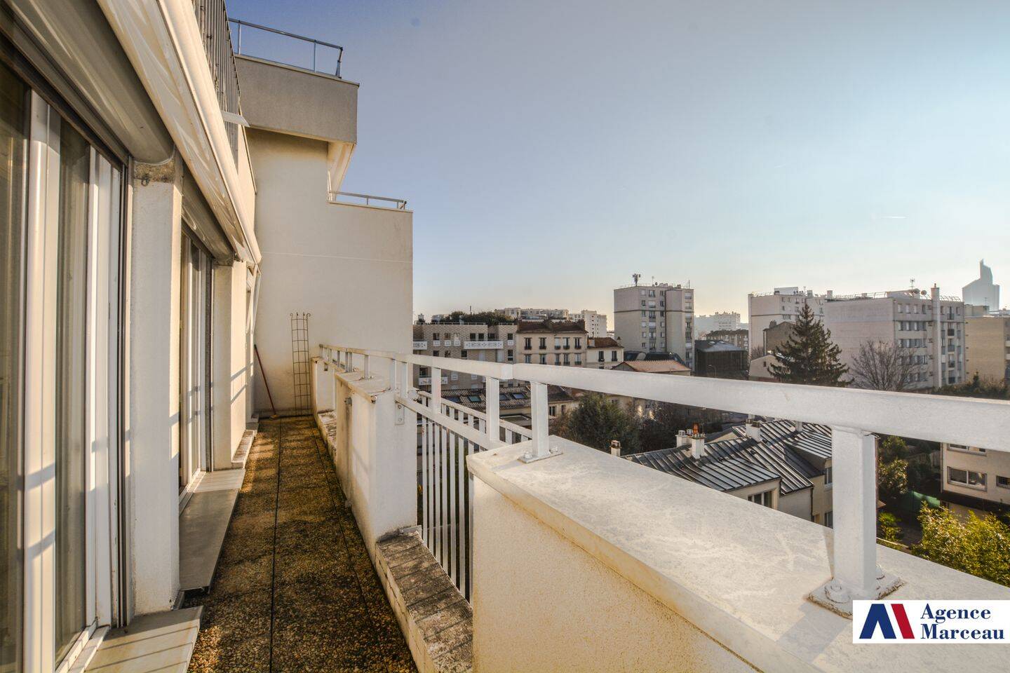 Appartement 3 pièces 65 m² · à Courbevoie · 64,5 m² · 380 000 €
