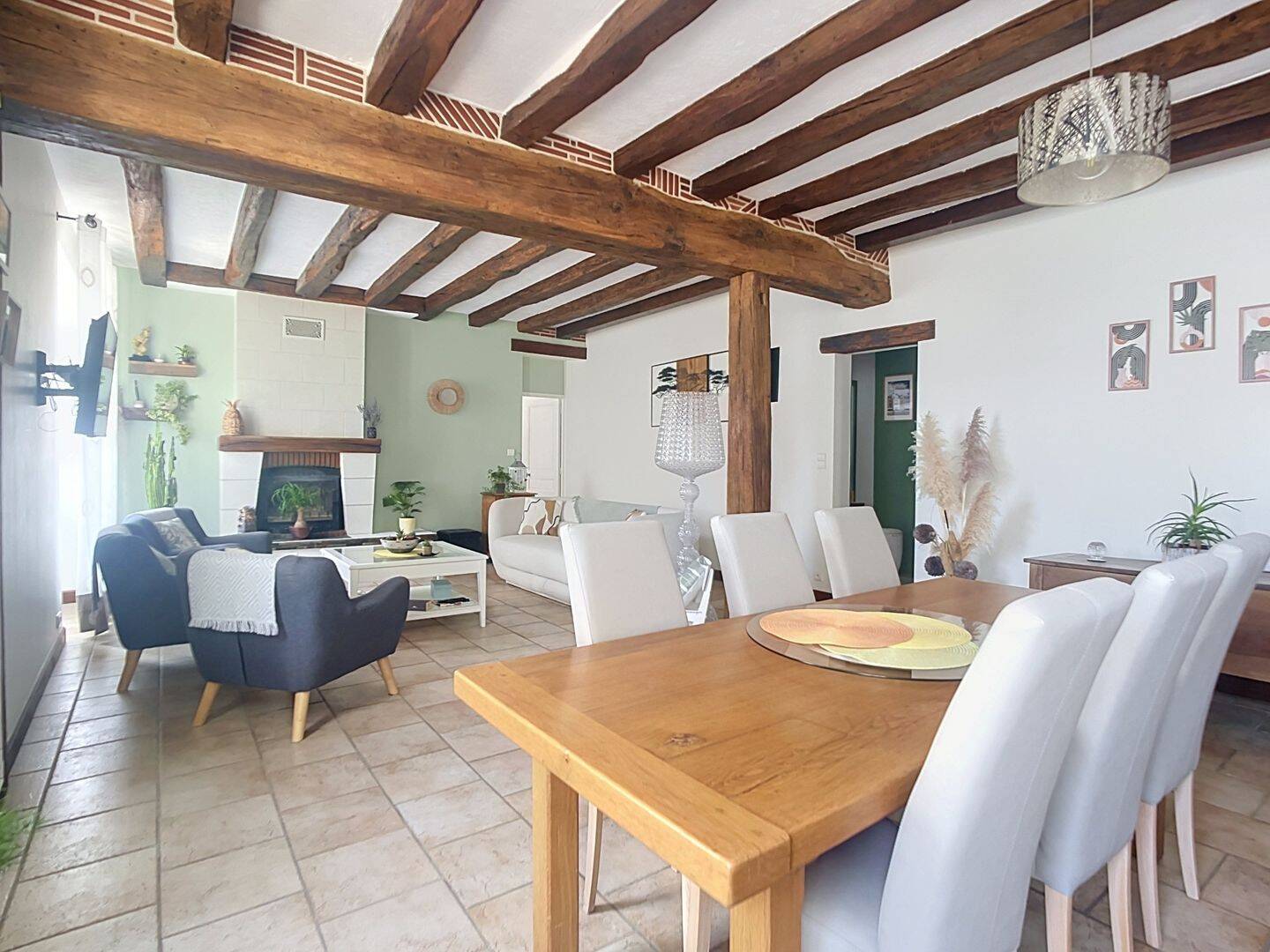Maison 7 pièces 213 m² · à Monnaie · 213 m² · 339 725 €