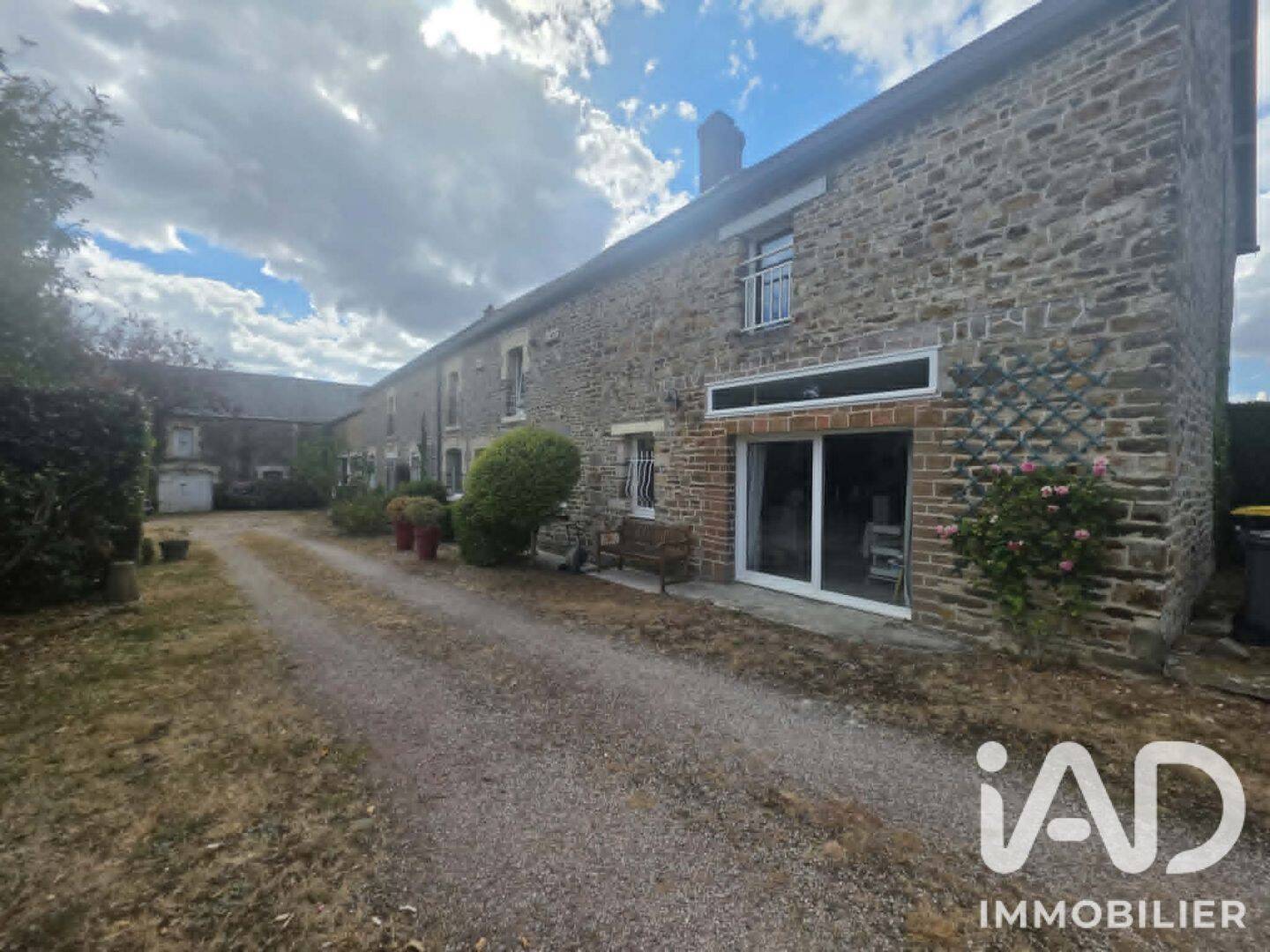 Maison 6 pièces 170 m² · à Les Monts d'Aunay · 170 m² · 259 500 €