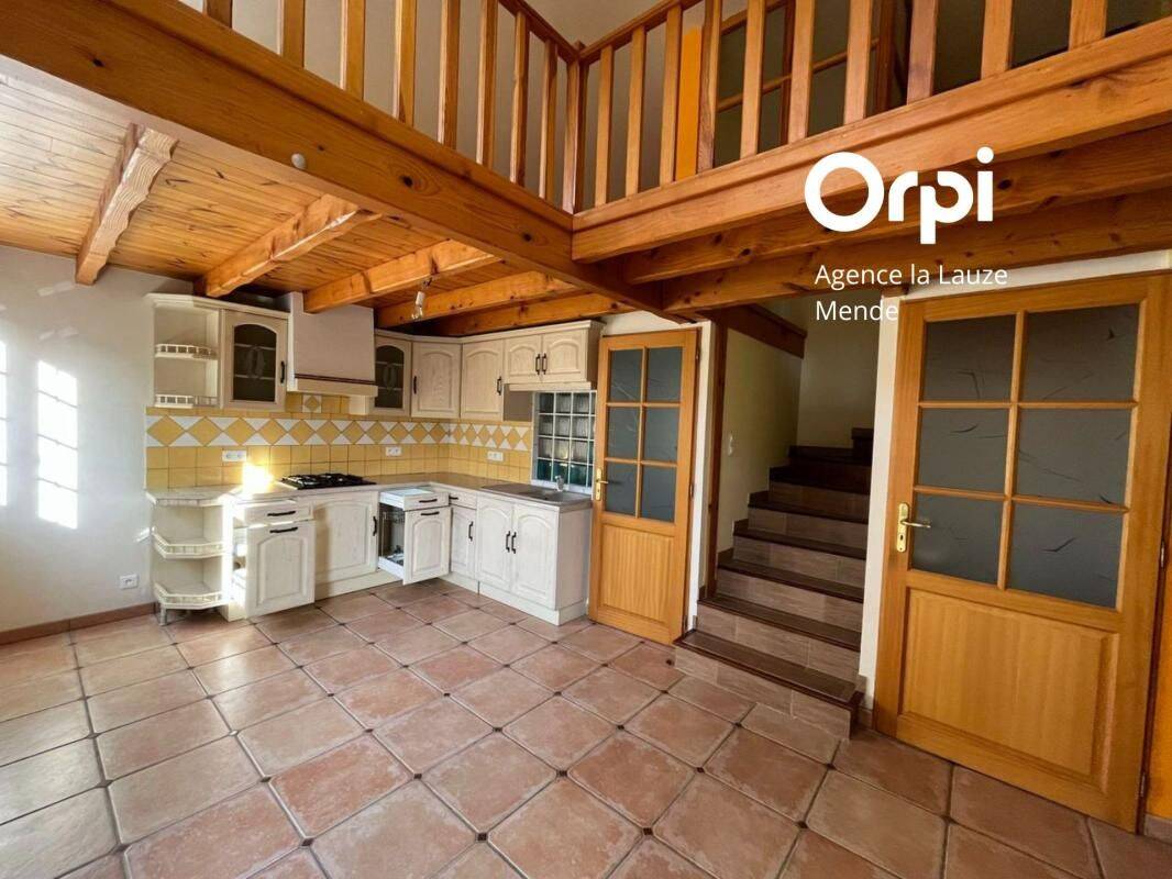Maison 2 pièces 57 m² · à Mende · 57 m² · 795 €