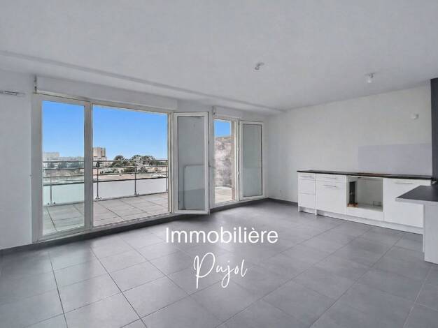 Appartement à vendre 295 000 € 3 pièces 2 chambres 60 m² Étage 5/5 Le Cabot Marseille 9ème arrondissement 13009