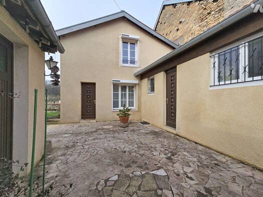 Maison à vendre 135 000 € 5 pièces 2 chambres 352 m² de terrain Chaumont 52000