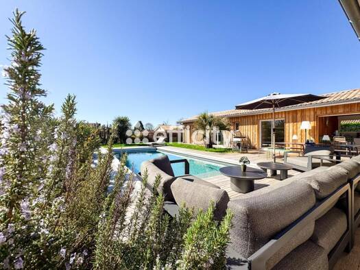 Maison à vendre 679 900 € 6 pièces 5 chambres 138 m² 802 m² de terrain Le Porge 33680