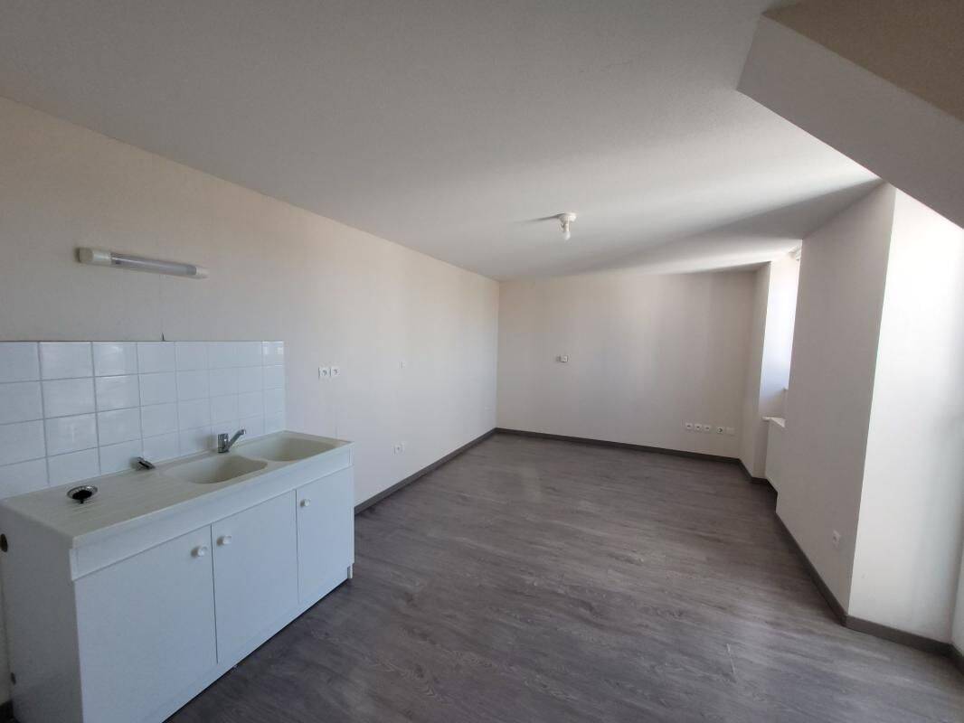 Appartement 3 pièces 63 m² · à Montluçon · 63 m² · 628 €
