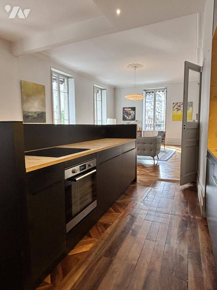 Appartement 6 pièces 198 m² · à Grenoble · 197,5 m² · 565 000 €