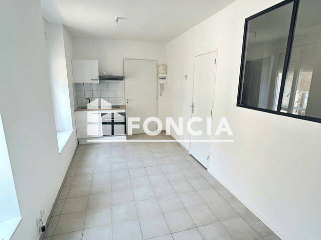 Appartement 2 pièces 27 m² · à Charleville-Mézières · 27 m² · 400 €/mois