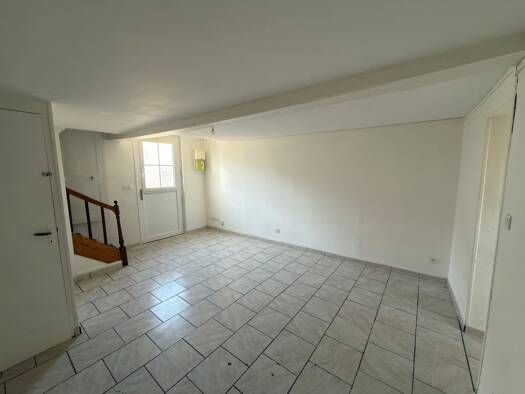 Maison à louer 695 € 3 pièces 2 chambres 76,6 m² Montières Amiens 80000