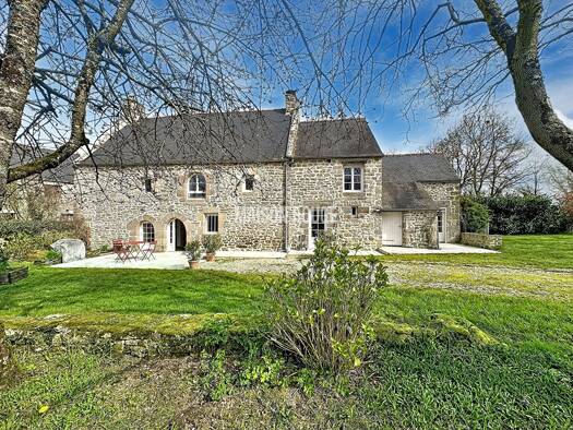 Maison à vendre 377 280 € 7 pièces 5 chambres 174 m² 2 689 m² de terrain Languédias 22980