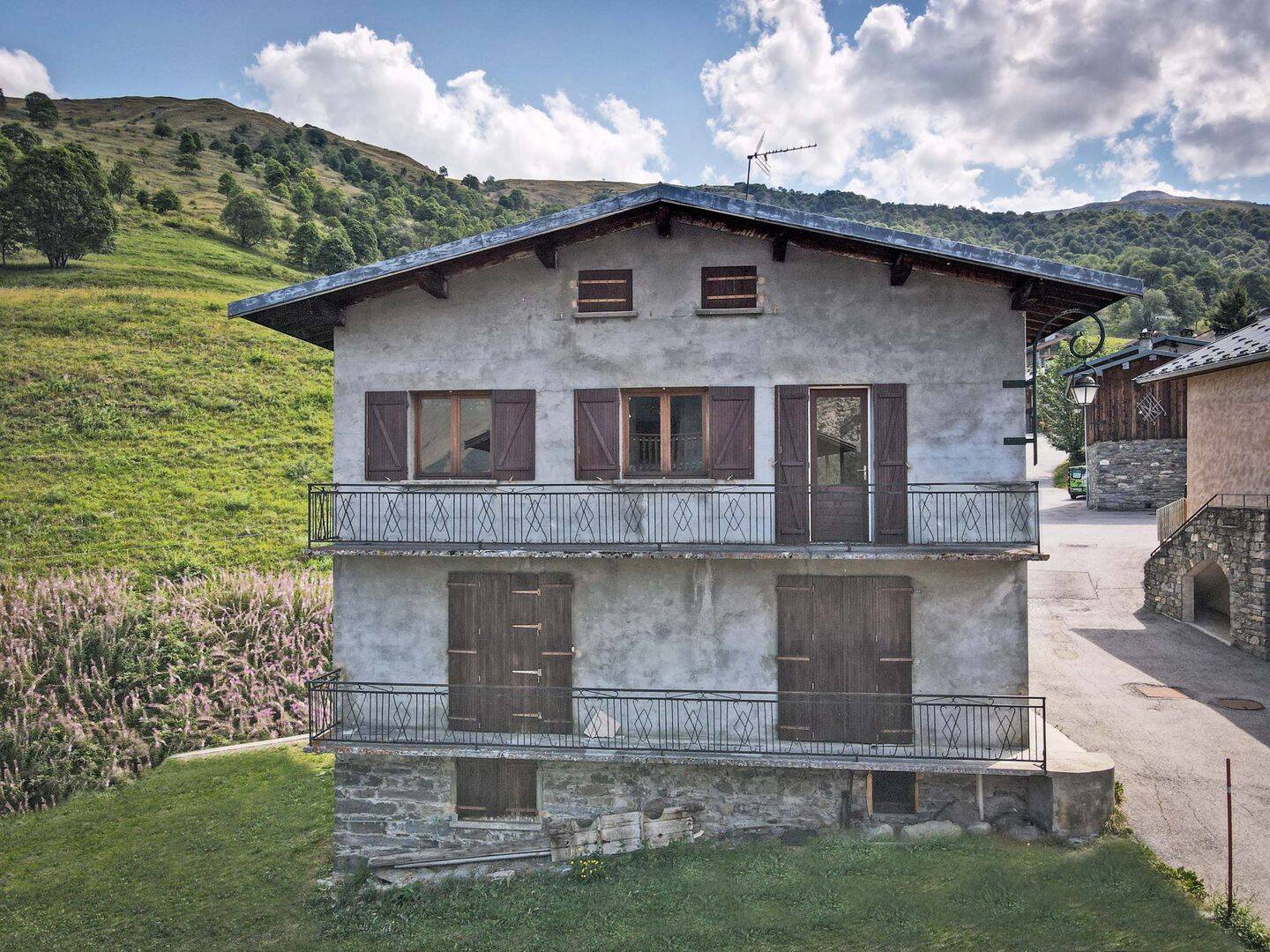 Maison 6 pièces 180 m² · à Les Belleville · 180 m² · 650 000 €