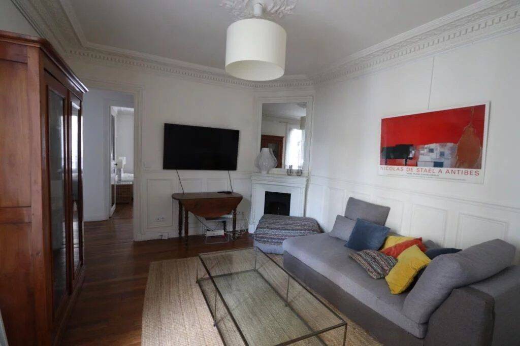 Appartement 3 pièces 55 m² · à Paris 15ème Arrondissement · 55,3 m² · 1 850 €