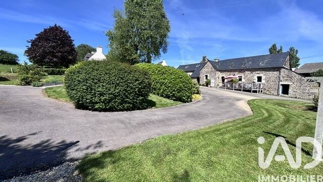 Maison 10 pièces 174 m² · à Le Cloître-Pleyben · 173,7 m² · 298 000 €