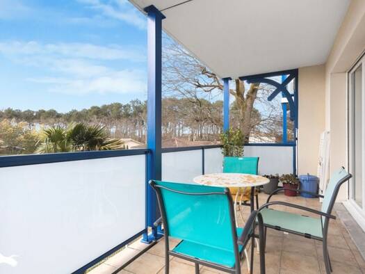 Appartement à vendre 250 000 € 3 pièces 2 chambres 64 m² Étage 1/2 Audenge 33980