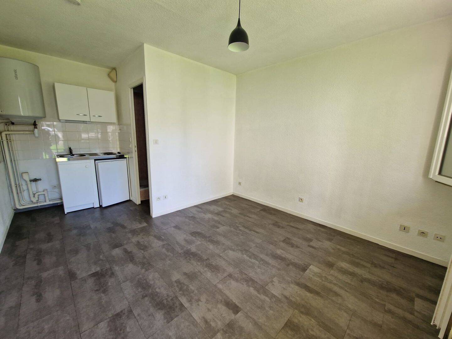 Appartement 1 pièce 16 m² · à Chambray-lès-Tours · 16,1 m² · 375 €