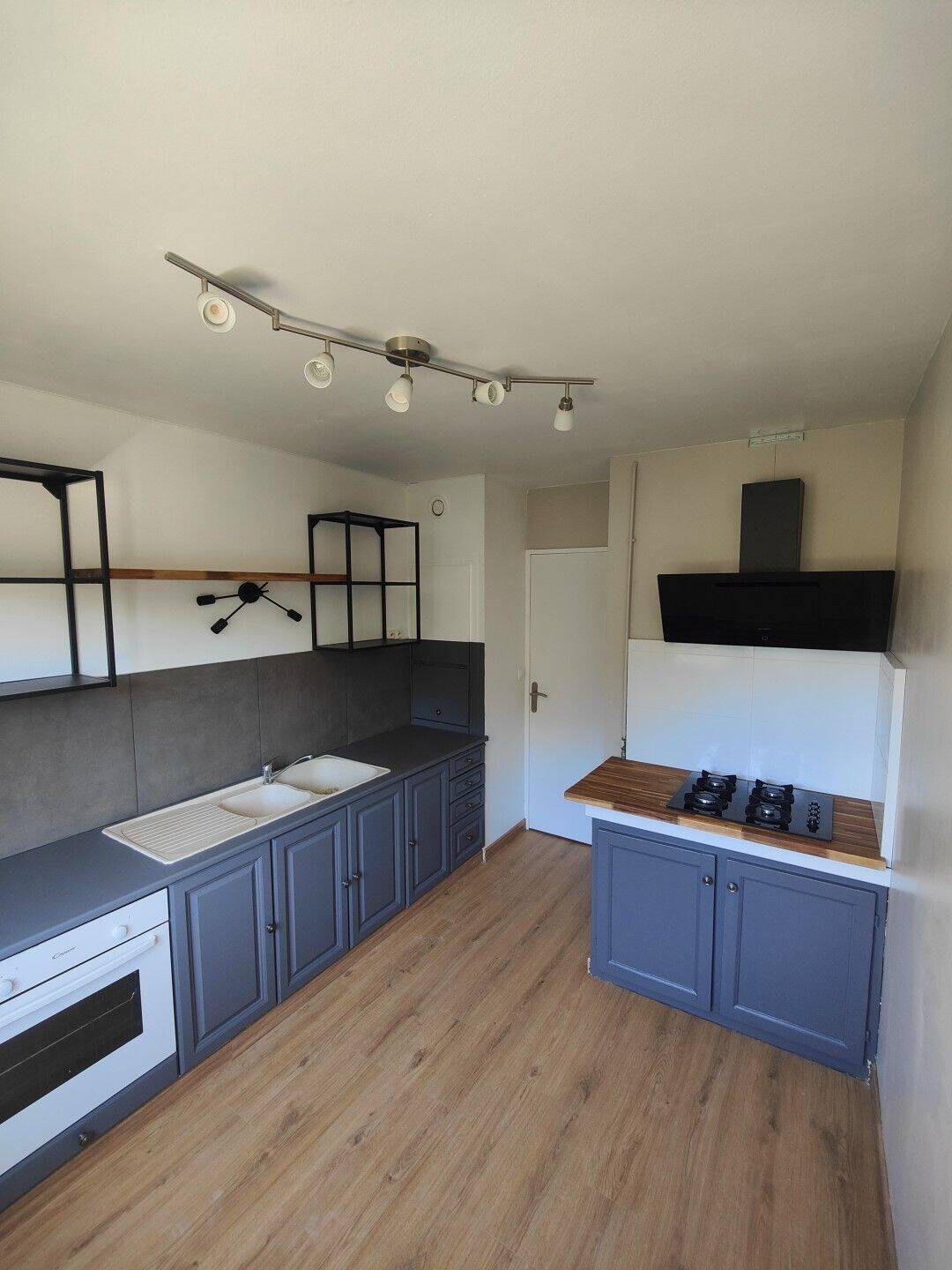 Appartement 2 pièces 53 m² · à Charleville-Mézières · 53 m² · 590 €