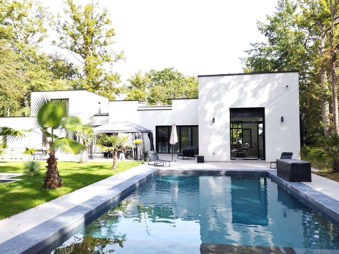 Maison 6 pièces 480 m² · à Lamorlaye · 480 m² · 1 900 000 €