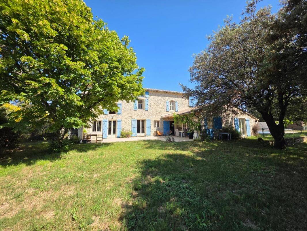 Maison 7 pièces 260 m² · à Taulignan · 260 m² · 669 000 €