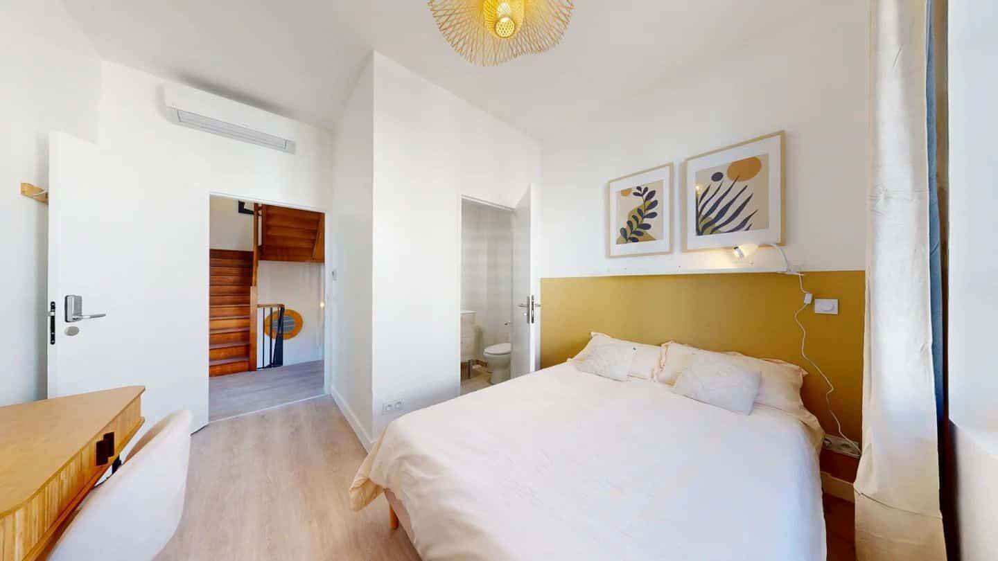 1 pièce 15 m² · à Lyon 3ème Arrondissement · 15 m² · 880 €/mois