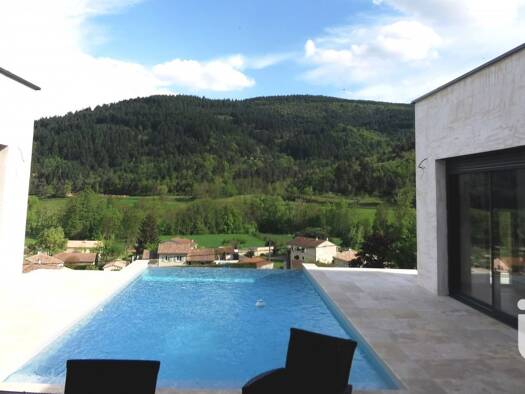 Maison à vendre 465 000 € 6 pièces 4 chambres 212 m² 1 025 m² de terrain Villevocance 07690