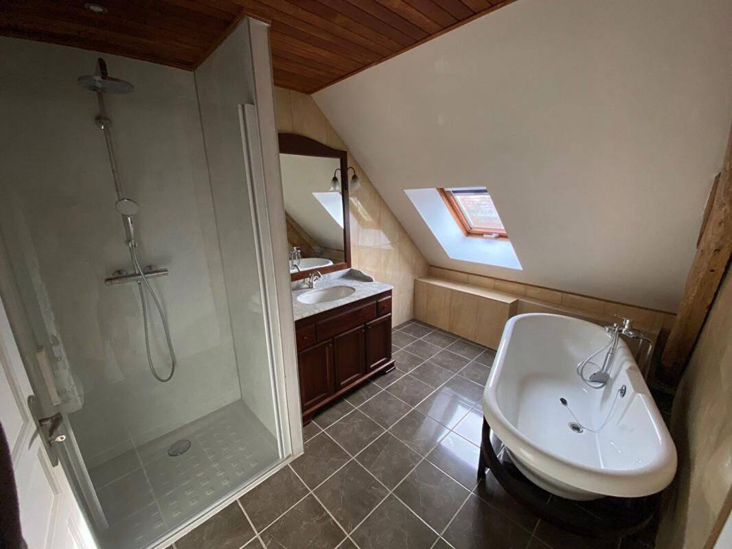Maison 3 pièces 131 m² · à Gournay-sur-Aronde · 130,9 m² · 1 200 €/mois