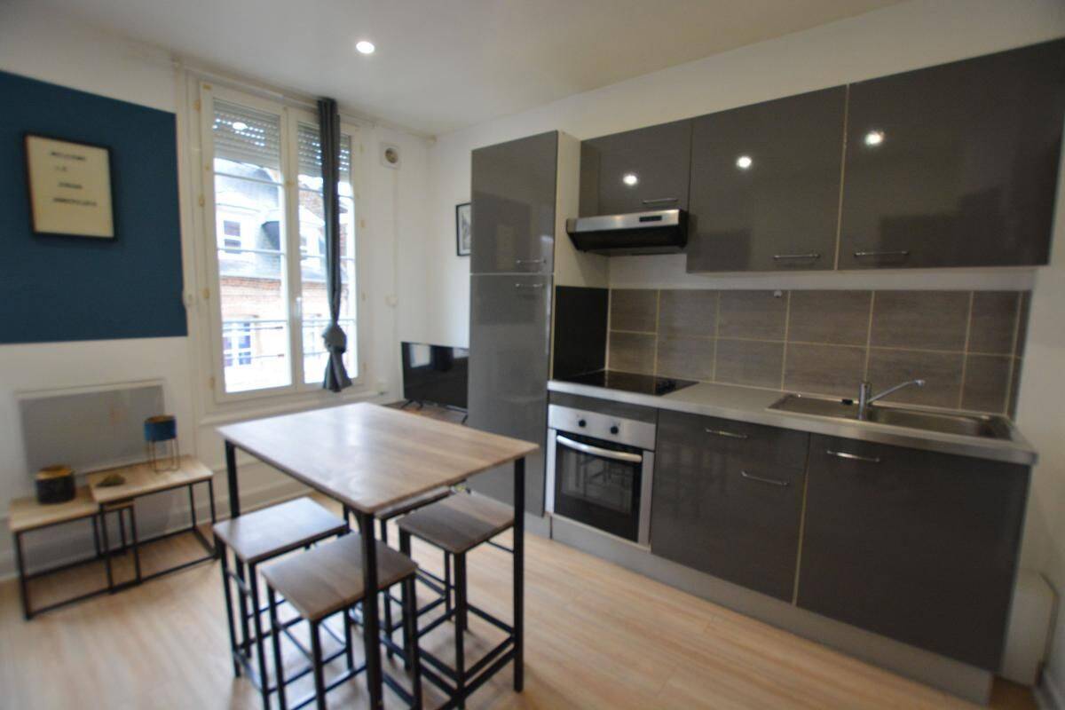 Appartement 2 pièces 28 m² · à Abbeville · 27,5 m² · 595 €