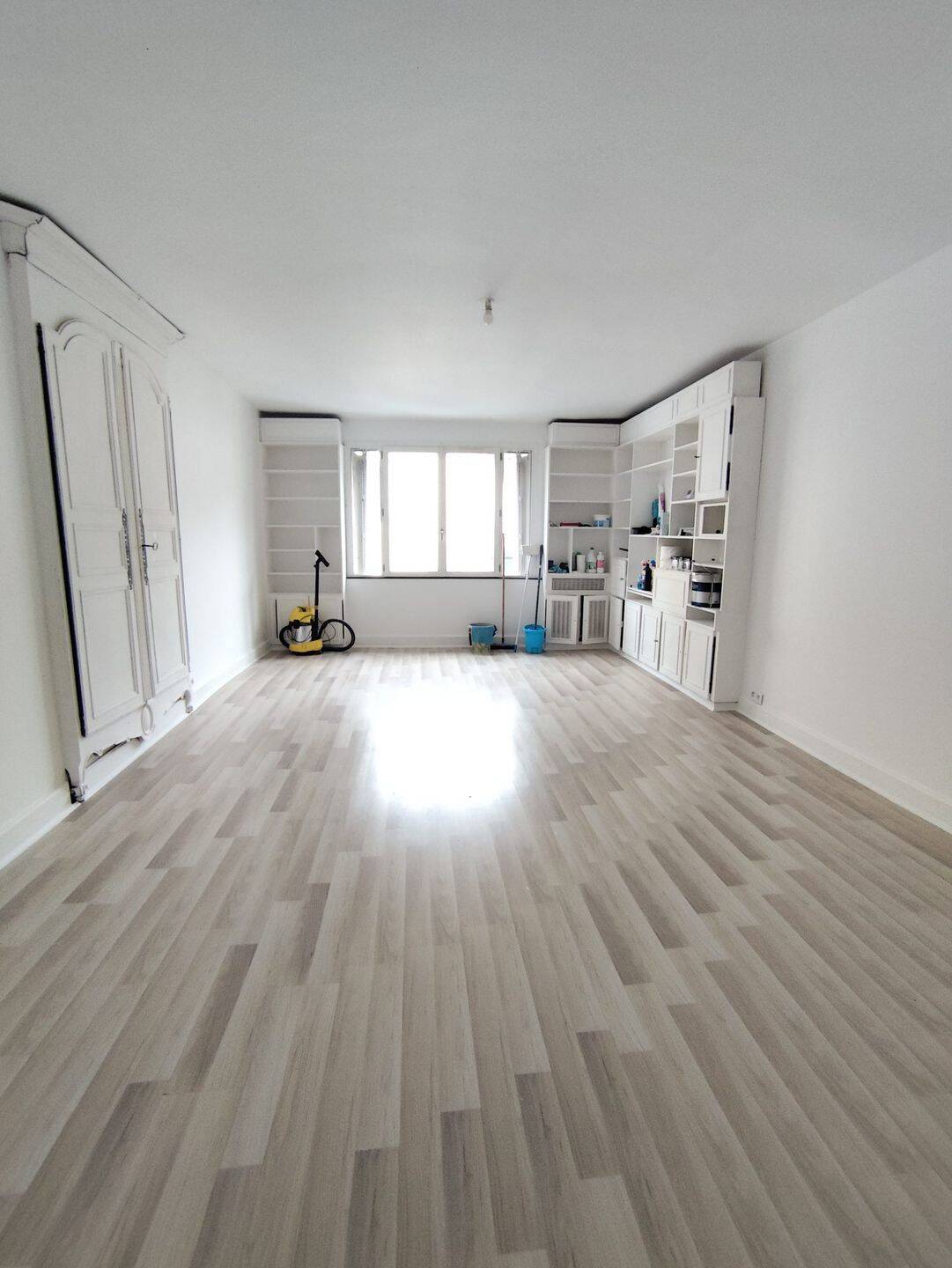 Appartement 4 pièces 120 m² · à Ruffec · 120 m² · 590 €/mois