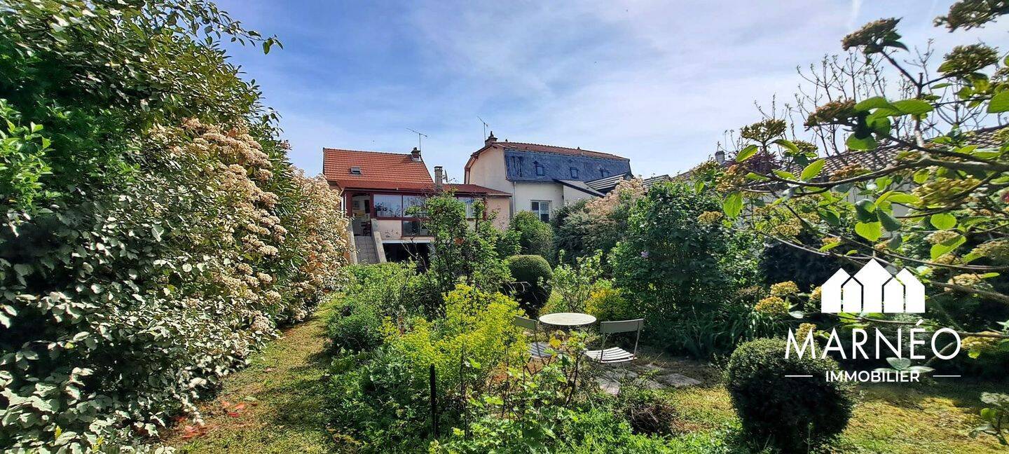Maison 7 pièces 143 m² · à Saint-Memmie · 143 m² · 252 000 €