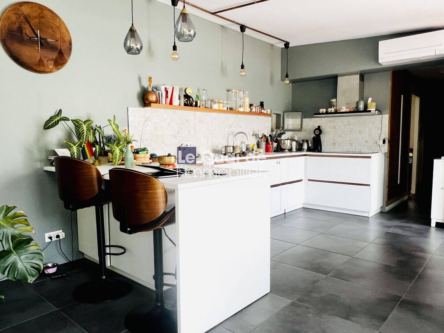 A LOUER une maison de 5 pièces récente et meublé (111 m²) av — 3