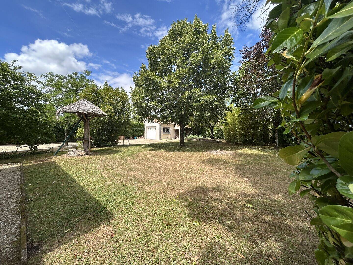 Maison 6 pièces 144 m² · à Aiffres · 144 m² · 327 000 €