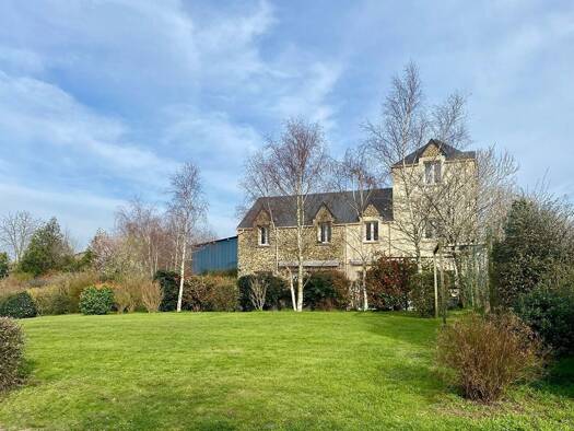 Immeuble à vendre 1 690 000 € 1 037 m² Boulon 14220