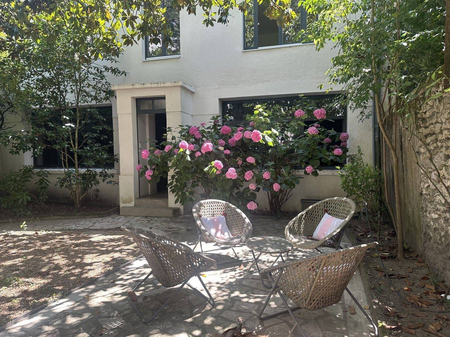 Maison 9 pièces 310 m² · à Tours · 310 m² · 1 249 900 €