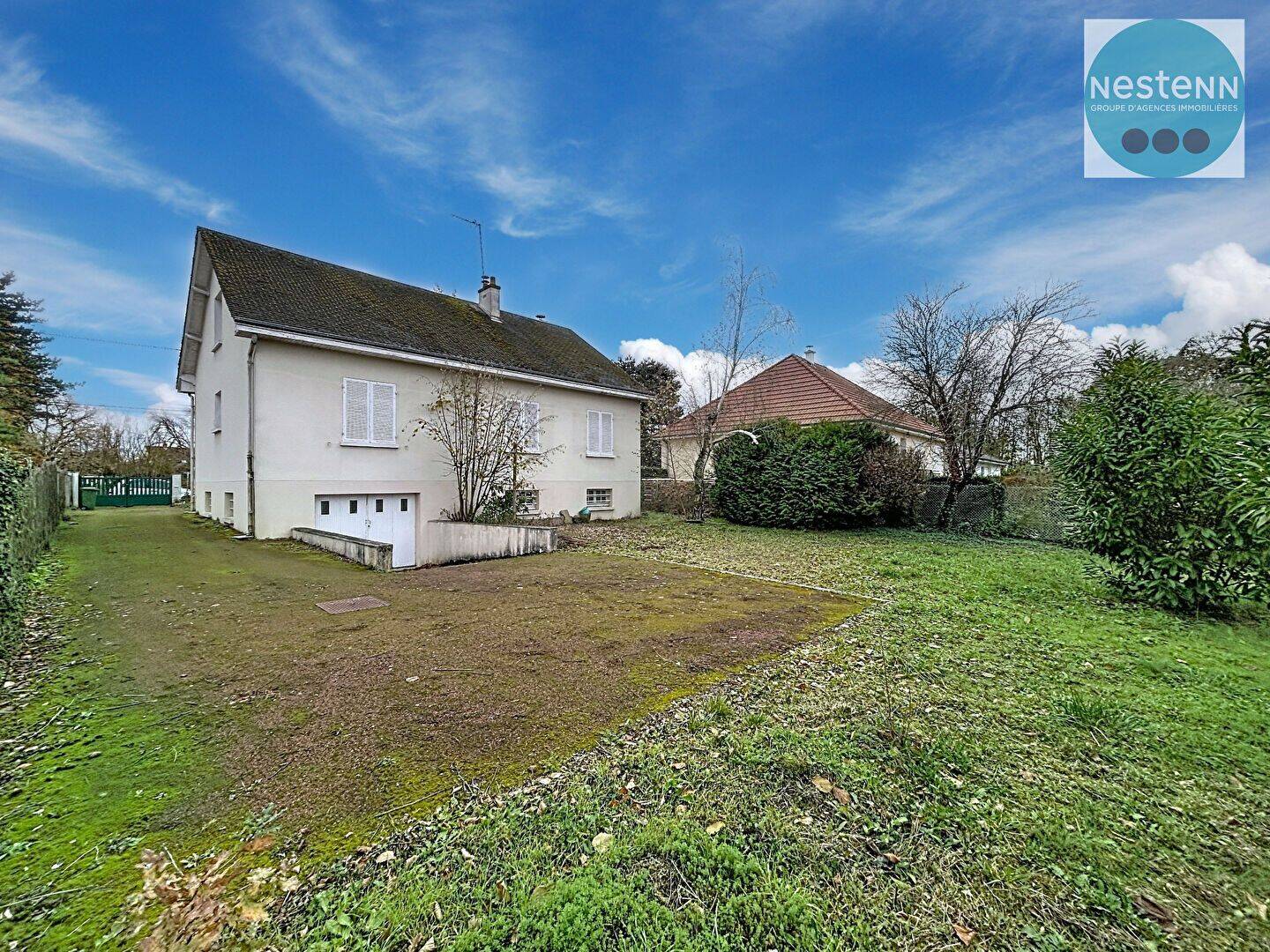 Maison 3 pièces 85 m² · à Saint-Hilaire-Saint-Mesmin · 85 m² · 900 €
