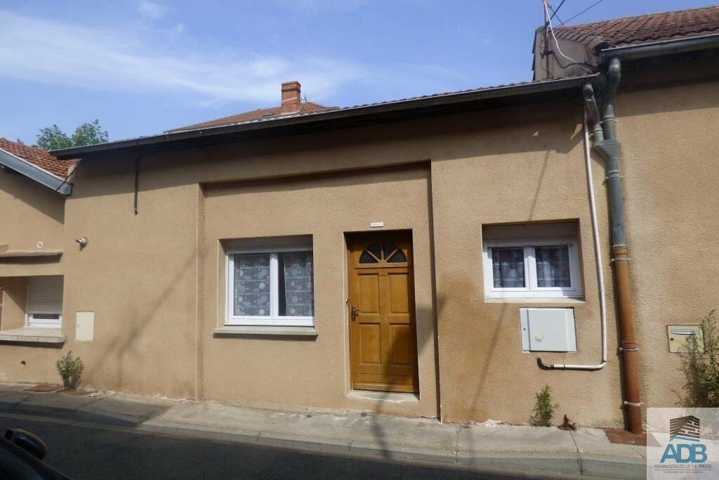 Maison 5 pièces 103 m² · à Roanne · 103 m² · 695 €/mois