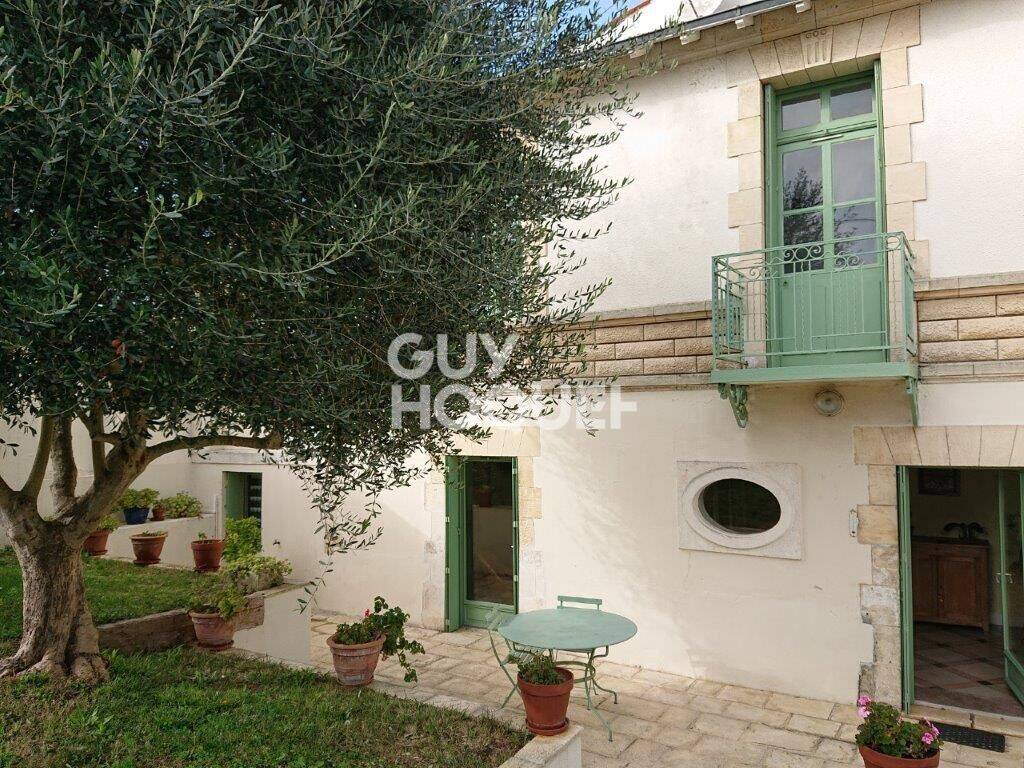 Maison 5 pièces 123 m² · à La Rochelle · 123 m² · 525 000 €