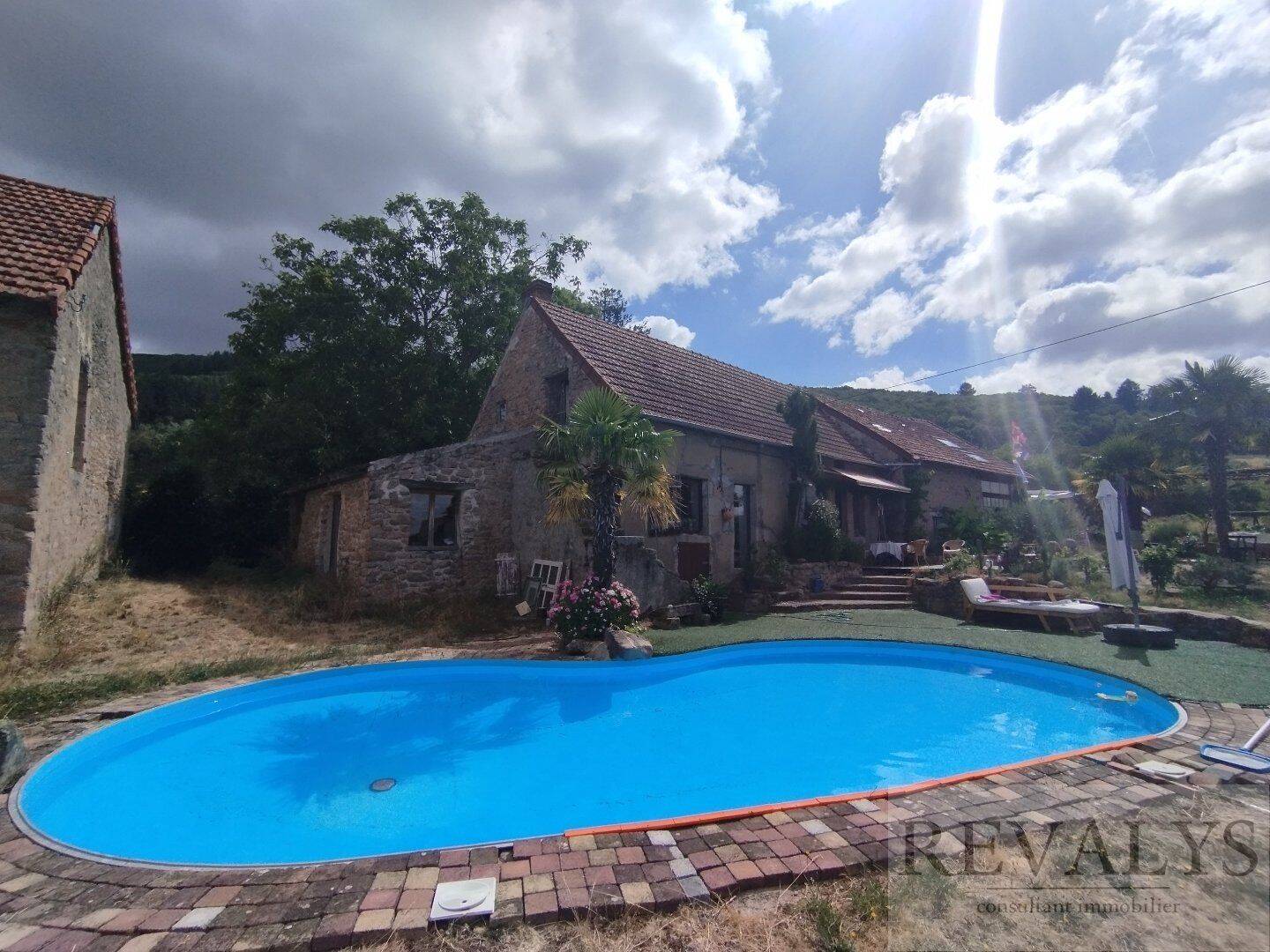 Maison 8 pièces 250 m² · à Autun · 250 m² · 275 000 €