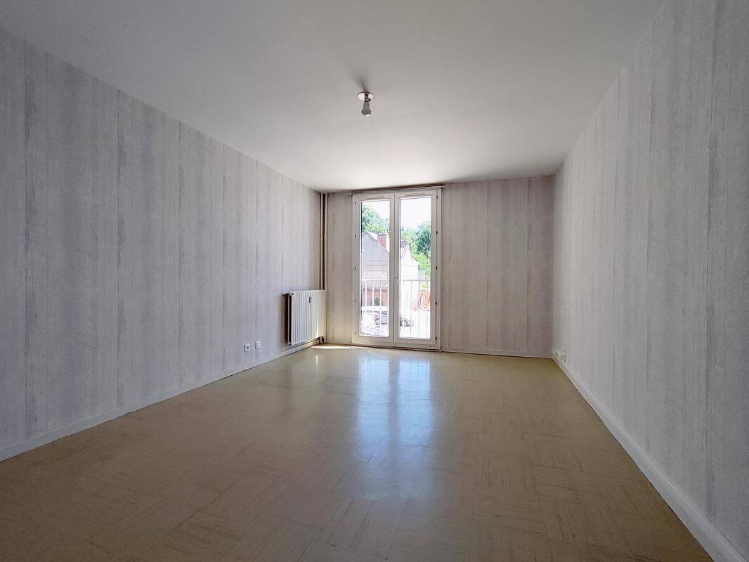 Appartement 2 pièces 47 m² · à Songeons · 47 m² · 52 000 €