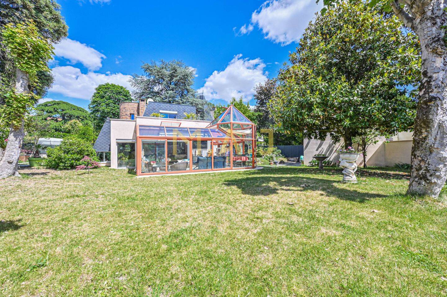 Maison 7 pièces 212 m² · à Le Perreux-sur-Marne · 212 m² · 1 620 000 €