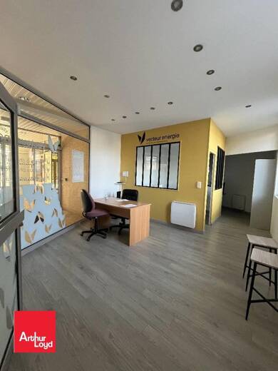 Local commercial à louer 650 € 34 m² de surface de vente Chartres 28000