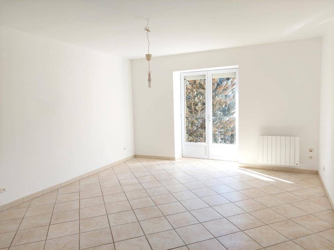 Appartement 2 pièces 57 m² · à Saint-Julien · 57 m² · 560 €/mois