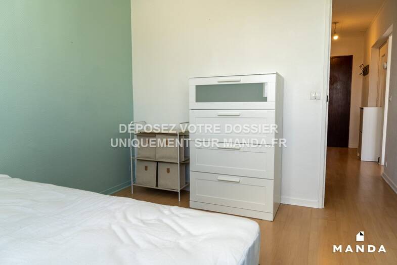 Appartement à louer 461 € 4 pièces 3 chambres 6ème étage Île de Nantes Nantes 44200
