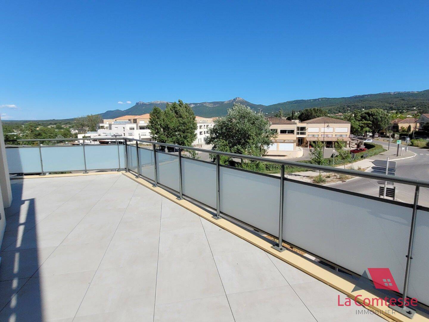 Appartement 3 pièces 71 m² · à Trets · 71,4 m² · 1 287 €