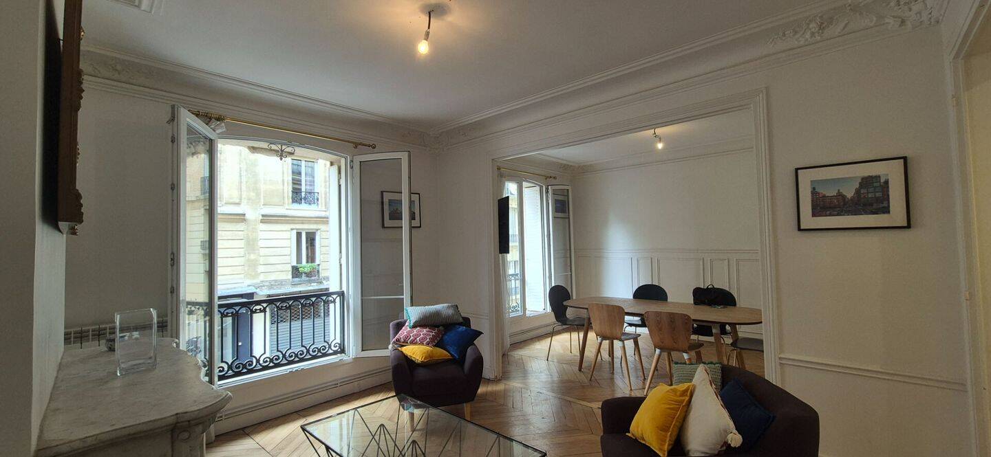 Appartement 3 pièces 56 m² · à Paris 17ème Arrondissement · 55,9 m² · 2 015 €/mois
