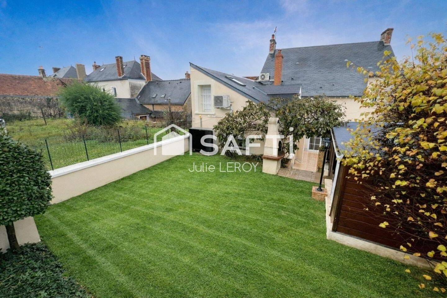 Maison 8 pièces 202 m² · à Coulans-sur-Gée · 202 m² · 229 000 €