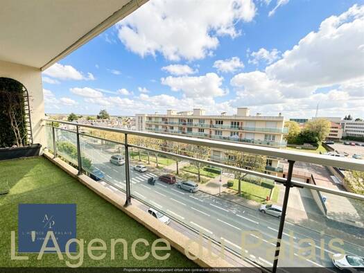 Appartement à vendre 176 500 € 5 pièces 3 chambres 115,2 m² Étage 4/4 Est Blois 41000