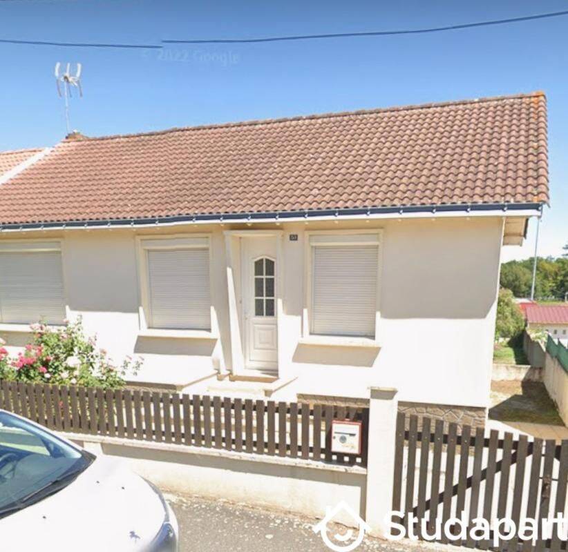 1 pièce 11 m² · à La Roche-sur-Yon · 11 m² · 400 €